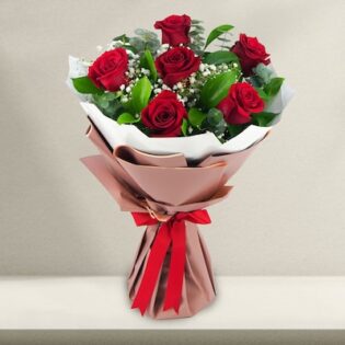 Romantic Red Charm